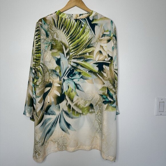Chicos Snake & Tropical Print Tunic Top Size 2XL Bracelet Sleeve Y Neckline - Picture 2 of 9